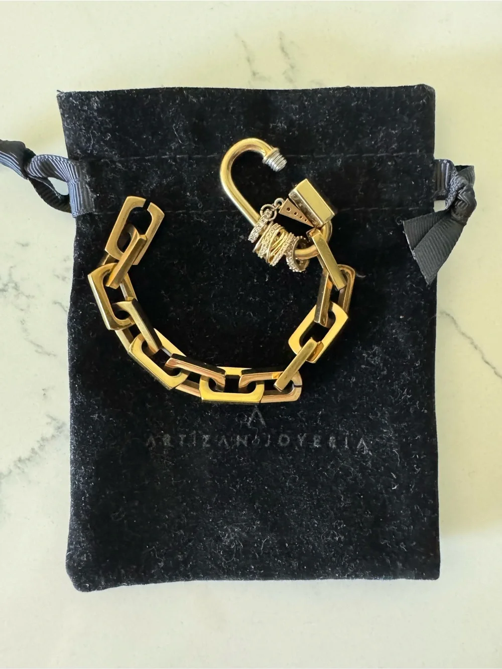 Gold Link Padlock Carabiner Bracelet by Artizan Joyería - Picture 1 of 9